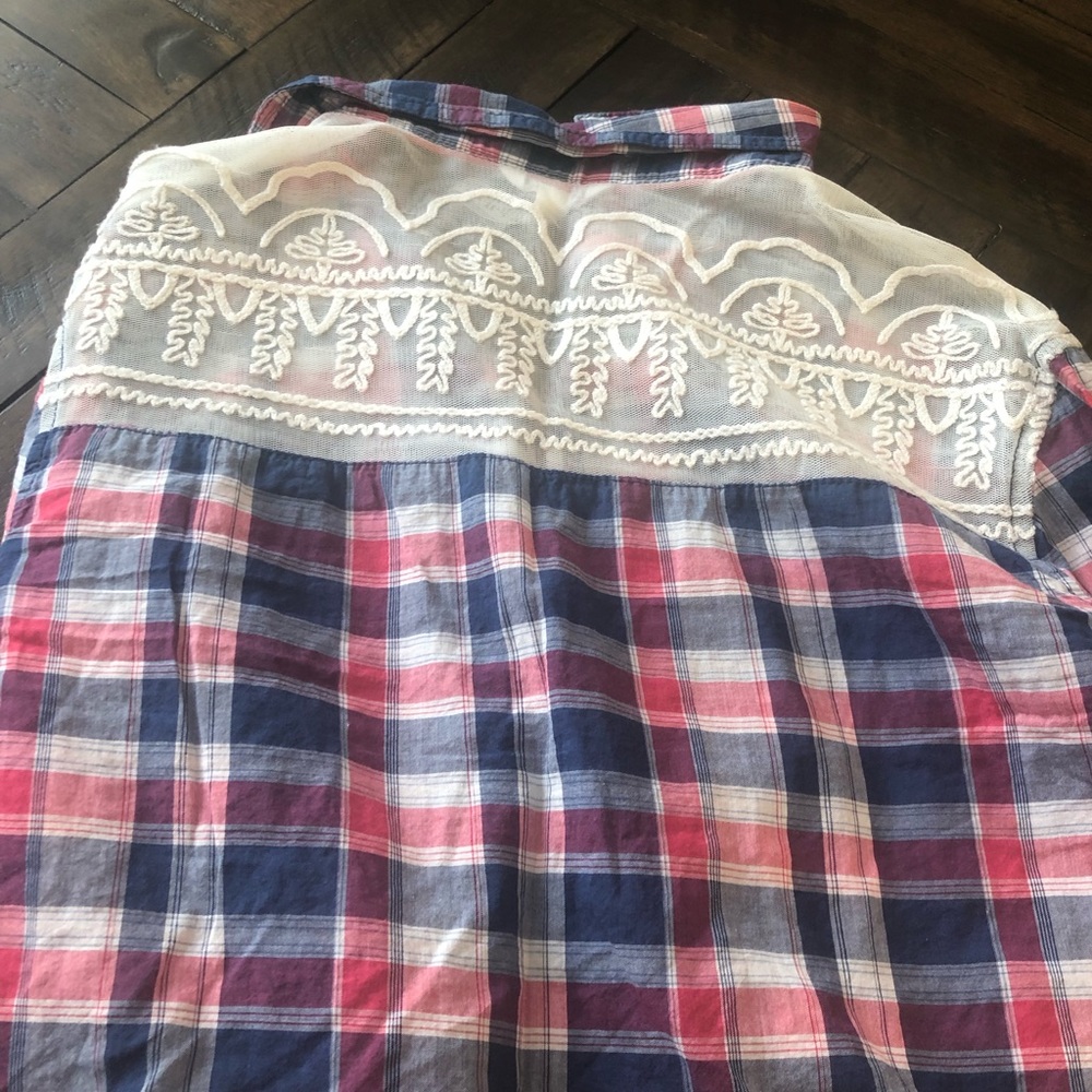 Aeropostale lace back flannel